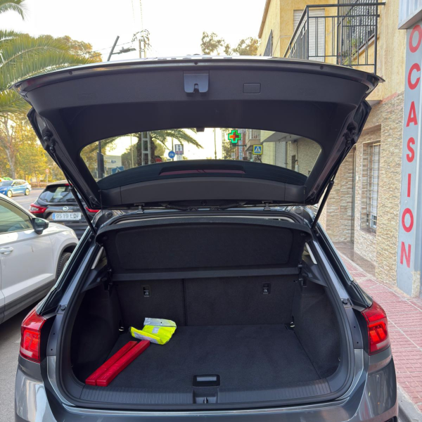 VOLKSWAGEN T-ROC 1.6 TDI 115 CV - Imagen 8