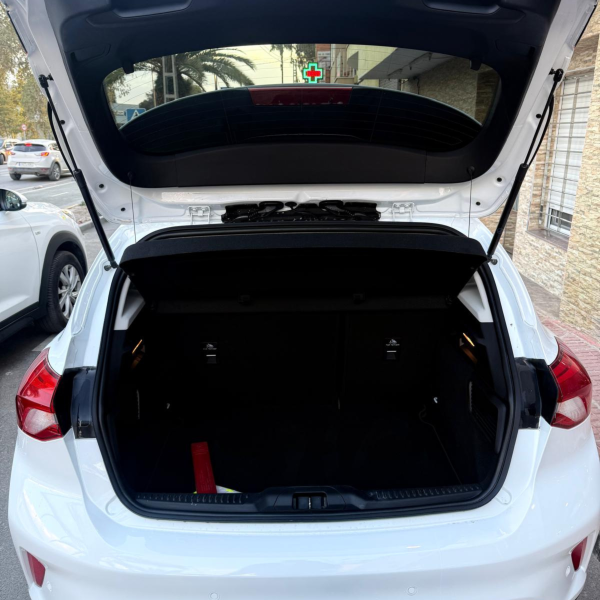 FORD FOCUS 1.5 ECOBLUE 120CV TREND+ - Imagen 8