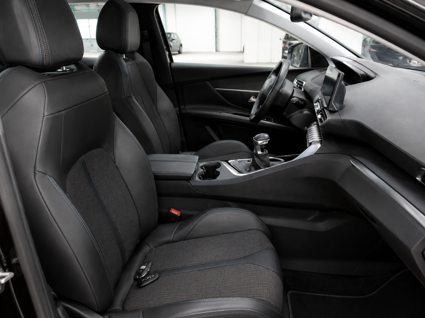 
								PEUGEOT 3008 (130CV) S&S Active Pack 2022 – 124.000 Km full									
