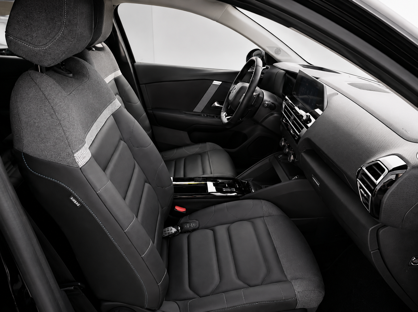 
								CITROEN C4 full									
