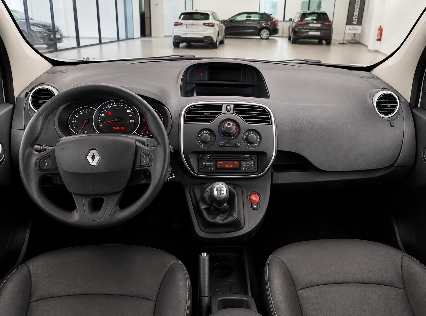 
								Renault kangoo III 2021 128.000km full									