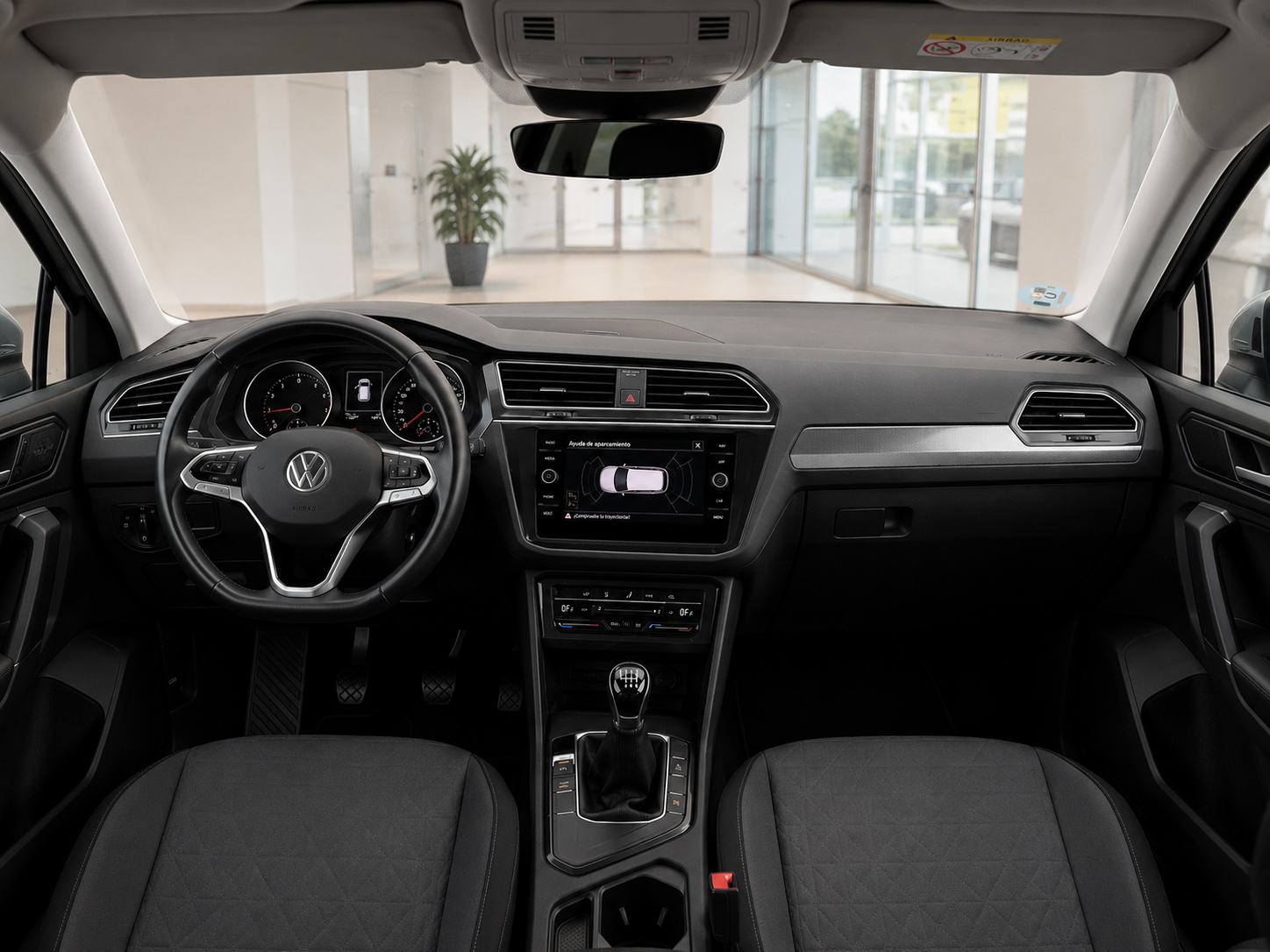 
								Volkswagen Tiguan 2.0 150CV Manual full									
