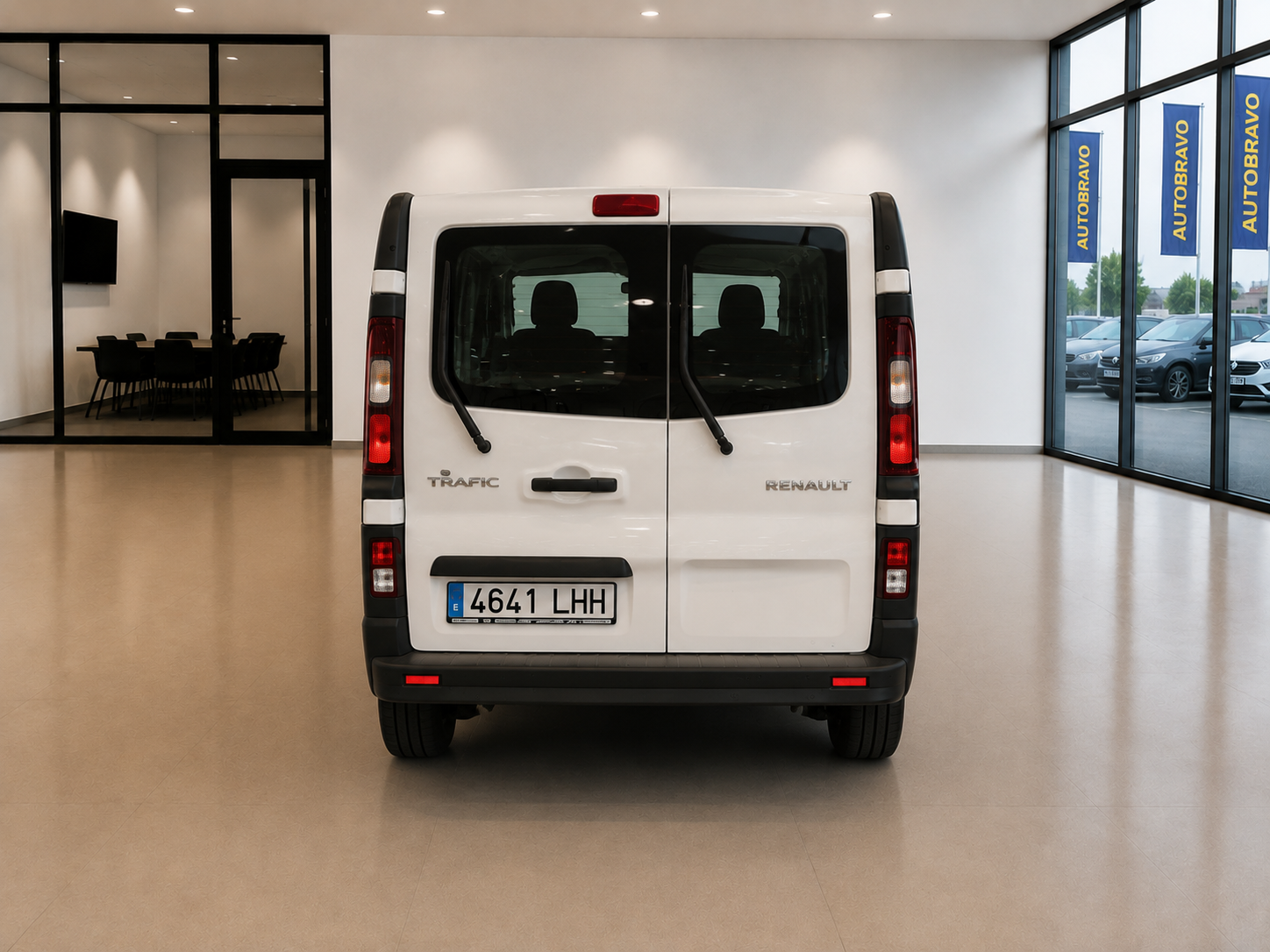 
								RENAULT TRAFIC Combi 9 2020 104.000km full									