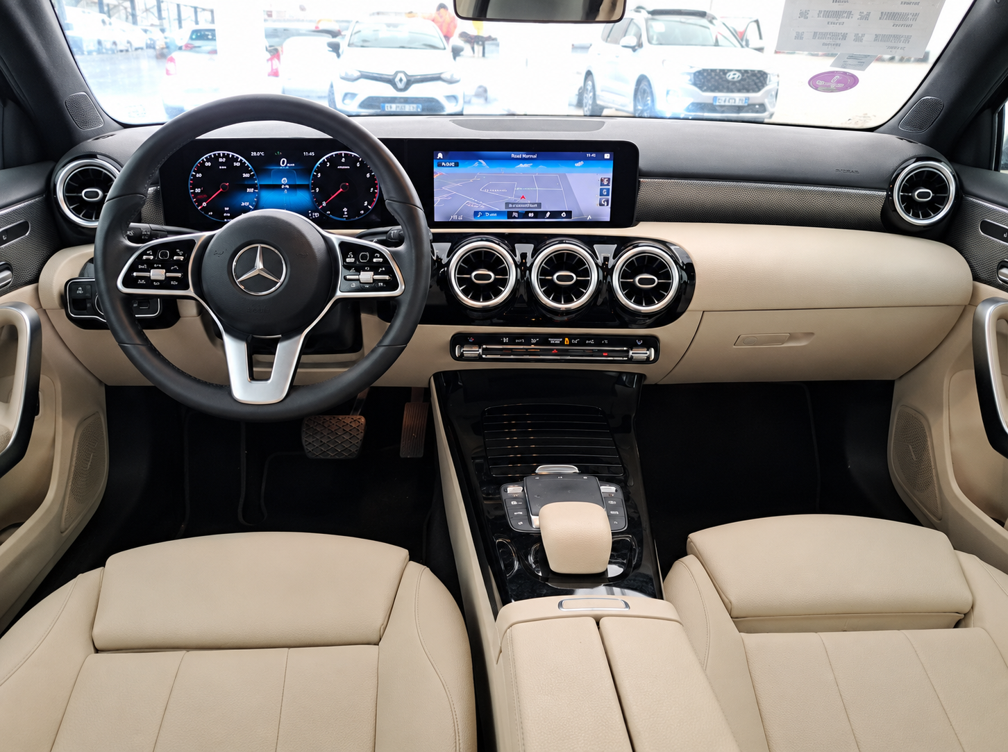 
								MERCEDES CLASE A 200 2020 122000KM full									