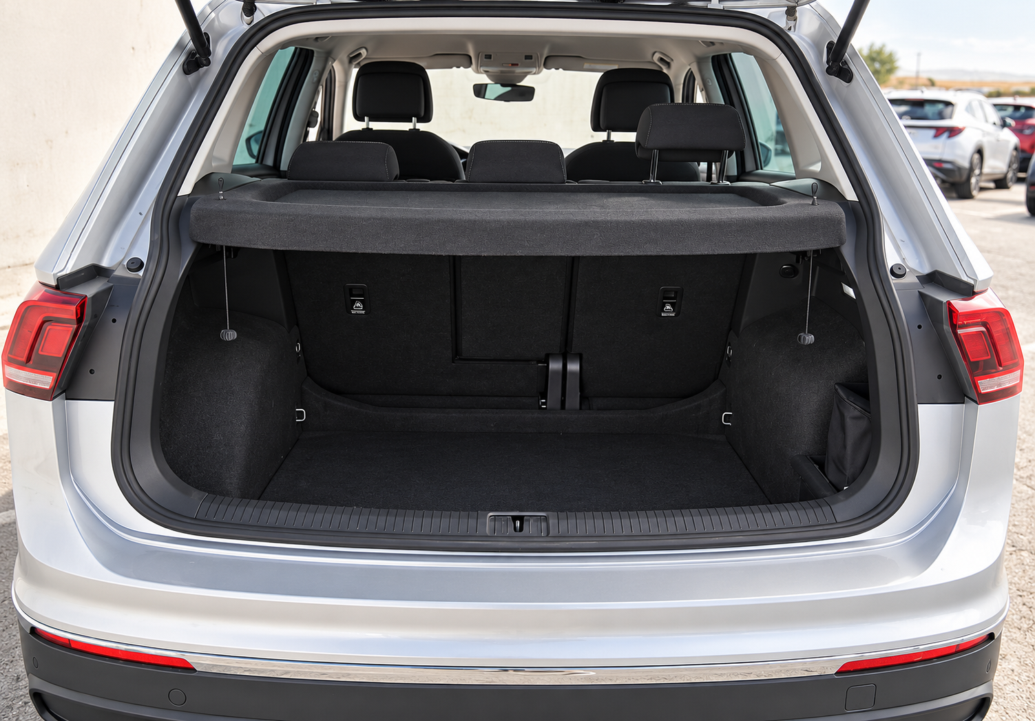 
								VOLKSWAGEN TIGUAN Life (150CV) 2023 – 150000 km full									
