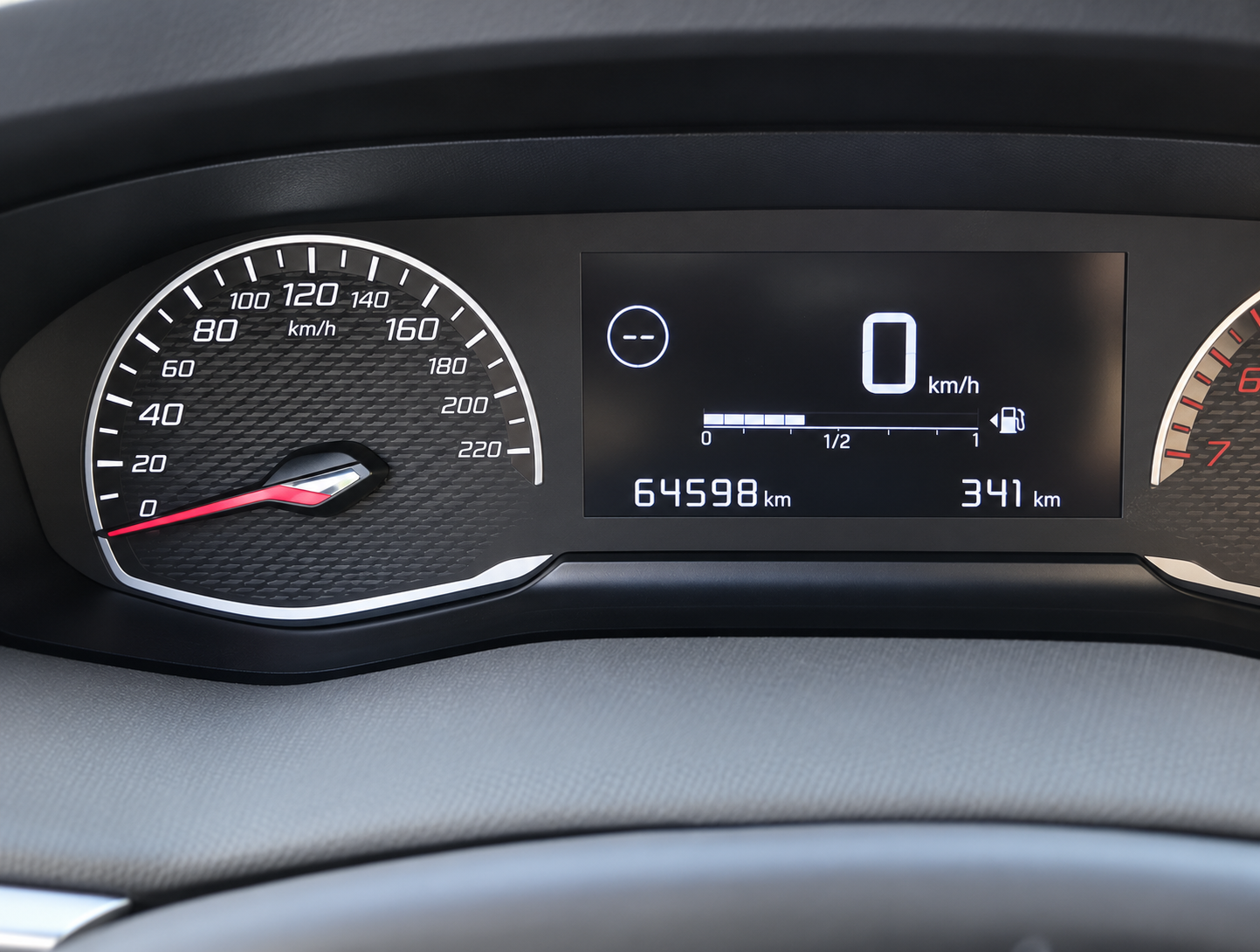 
								peugeot 2008 2022 64000 km full									