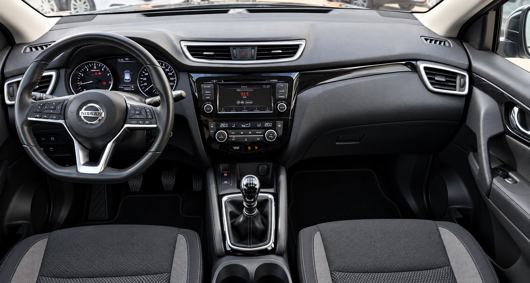 
								Nisan Qashqai 2015 145000km full									