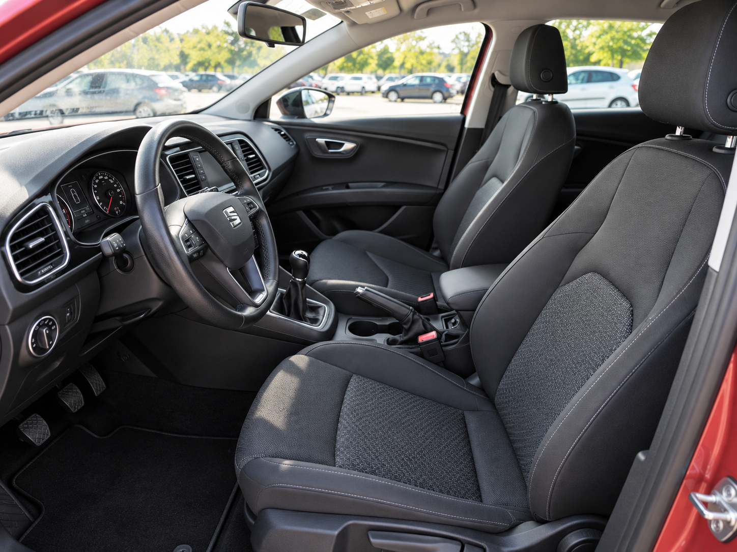 
								Seat Leon 2016 150000 km full									