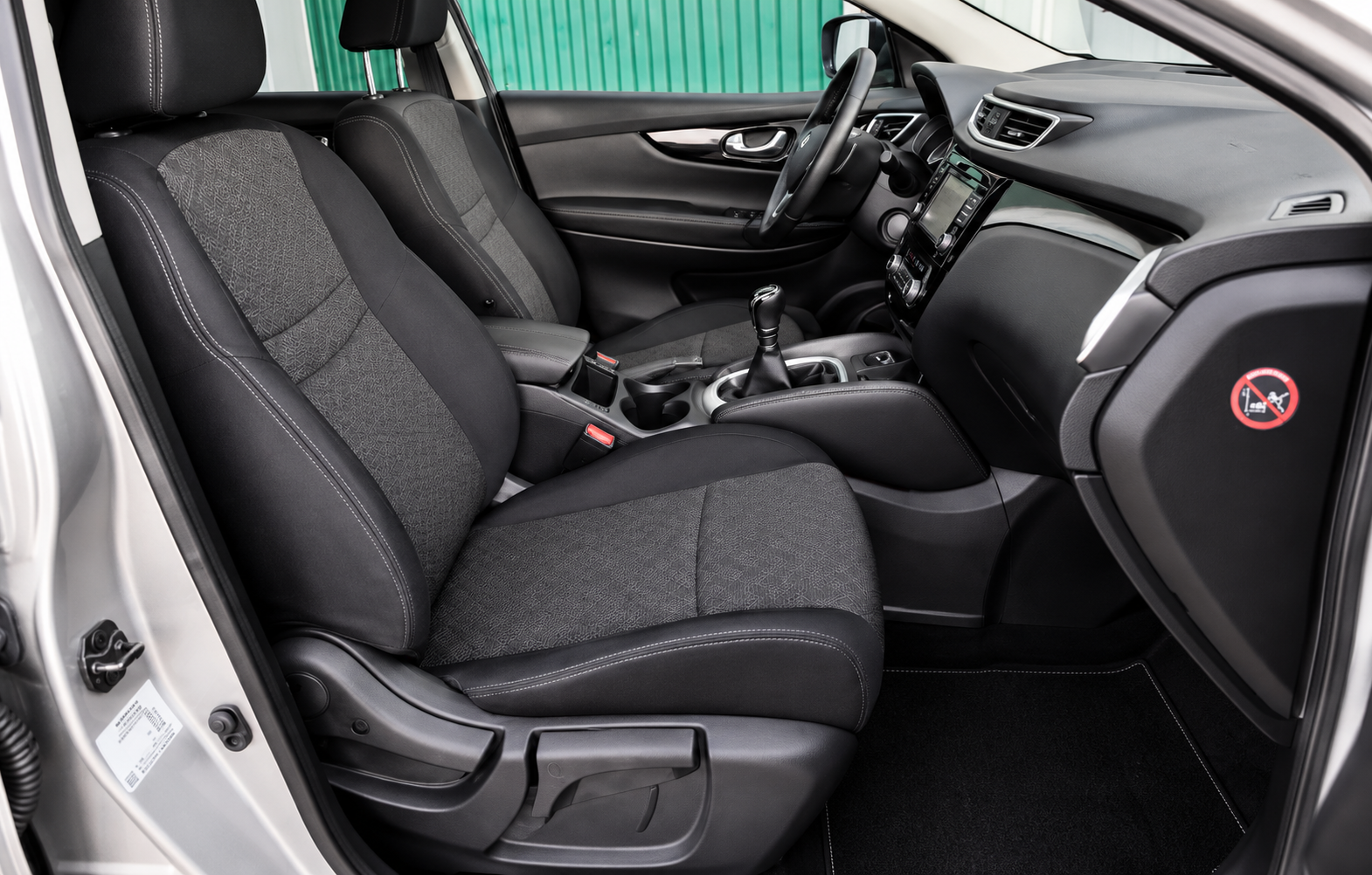 
								Nisan Qashqai 2015 145000km full									