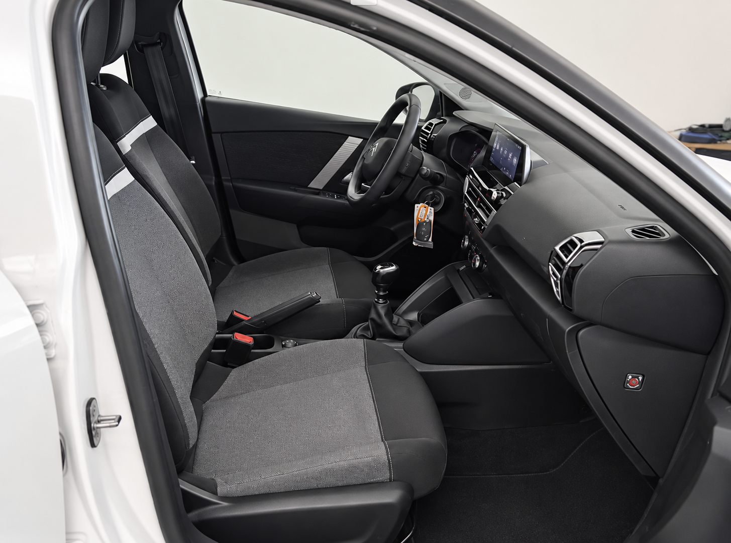 
								CITROEN C4 2022 98000km full									