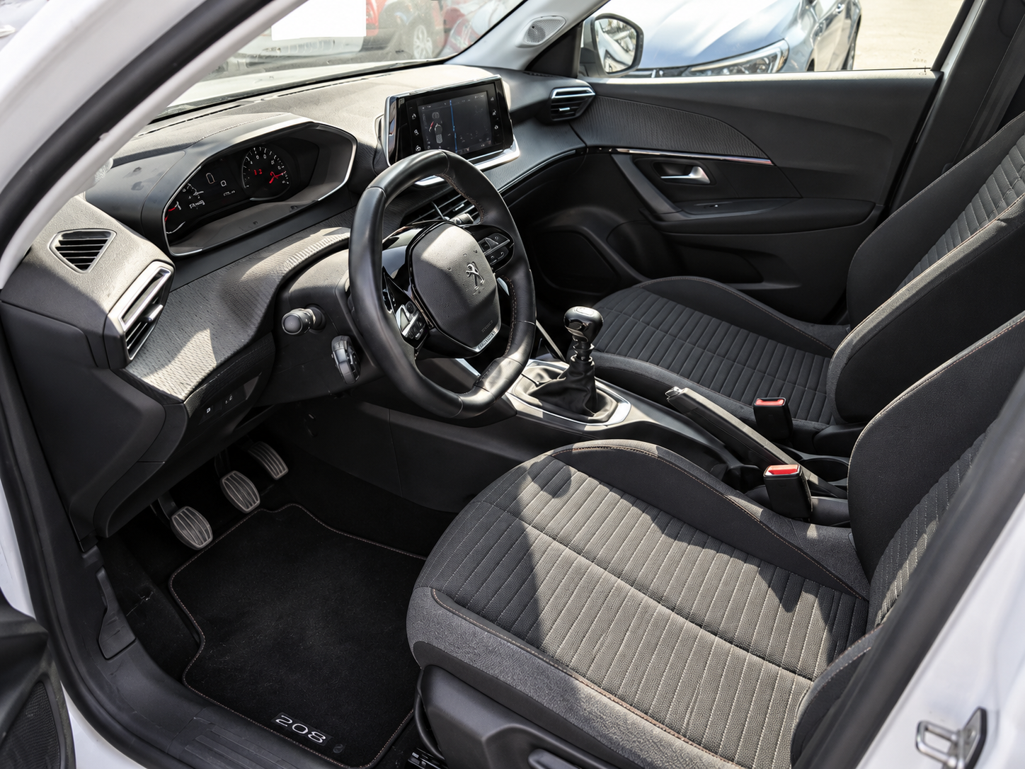 
								peugeot 2008 2022 64000 km full									