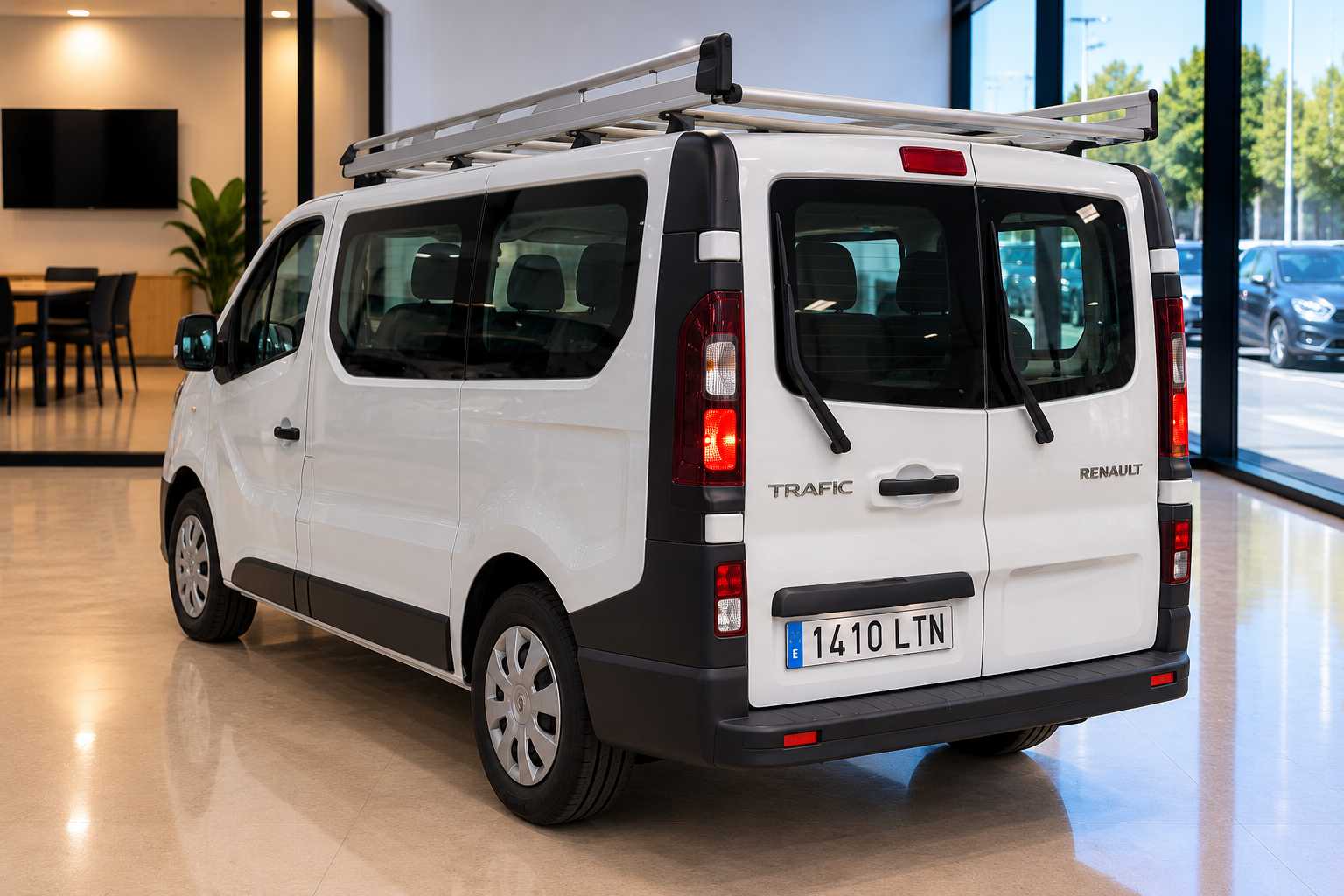 
								renault traffic combi 9 L2 2021 145000km full									