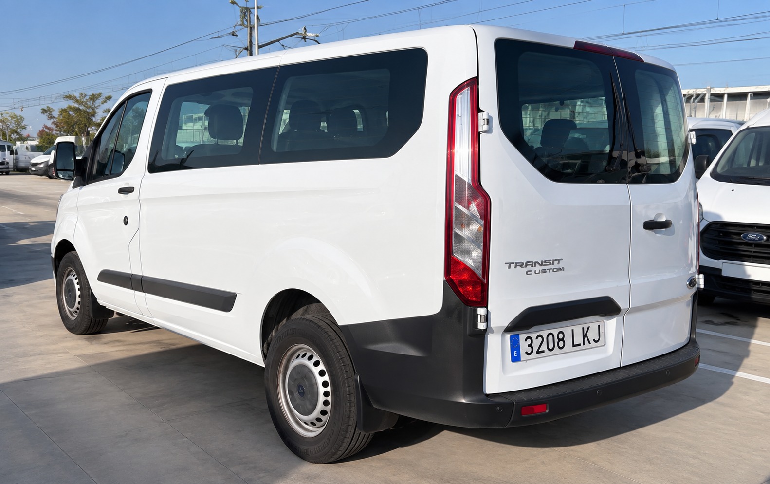 
								FORD TRANSIT CUSTOM 2020 130.000km full									